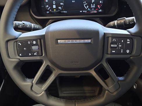 New 2026 Land Rover Defender 130 X-Dynamic SE image 15