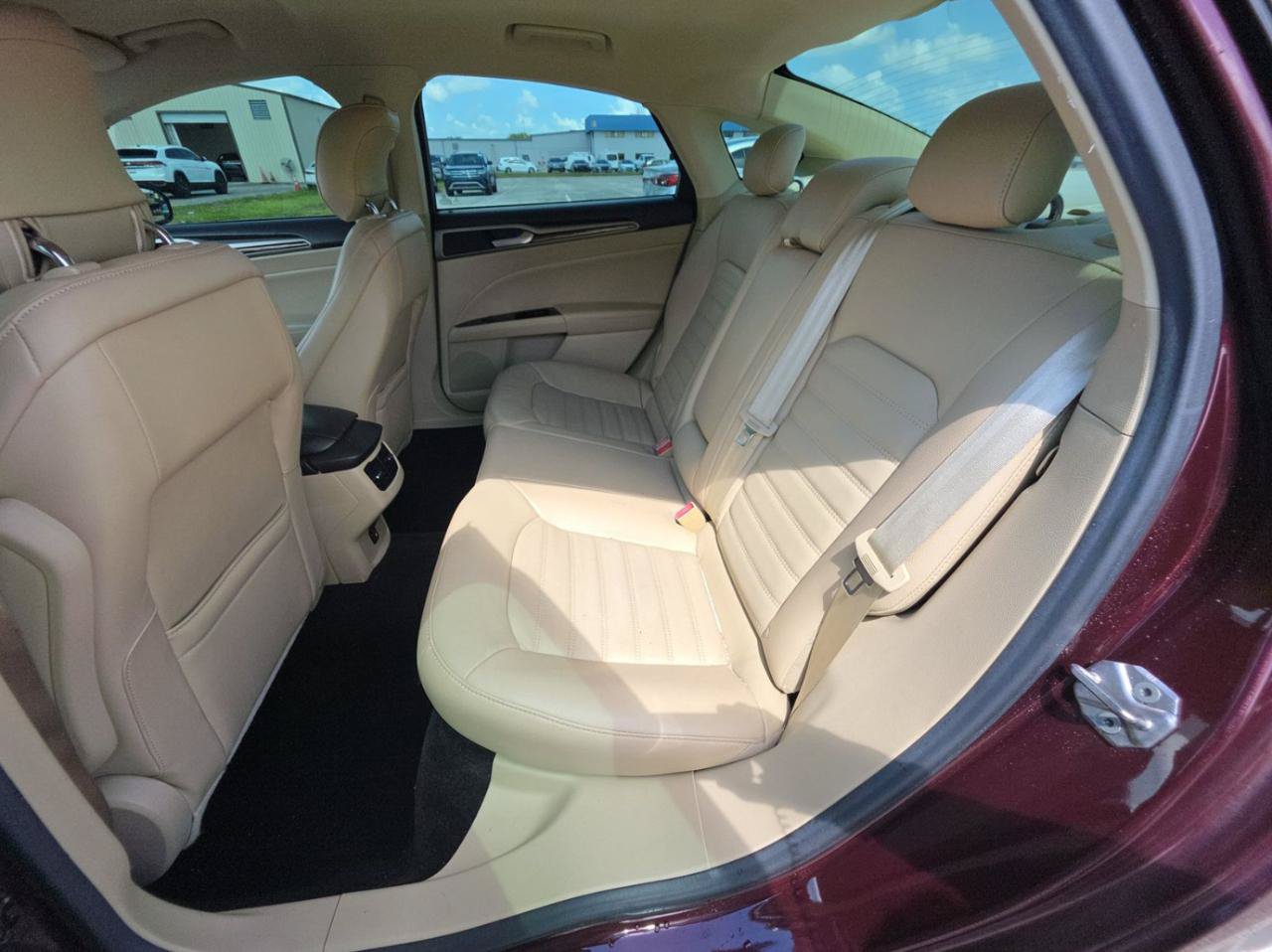 Used 2013 Ford Fusion SE FWD image 13