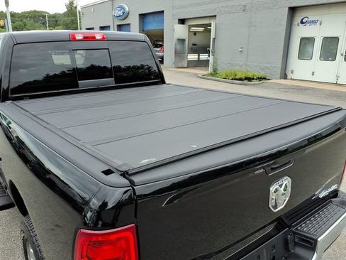 Used 2024 RAM 2500 Tradesman w/ Chrome Appearance Group AWD/4WD image 11