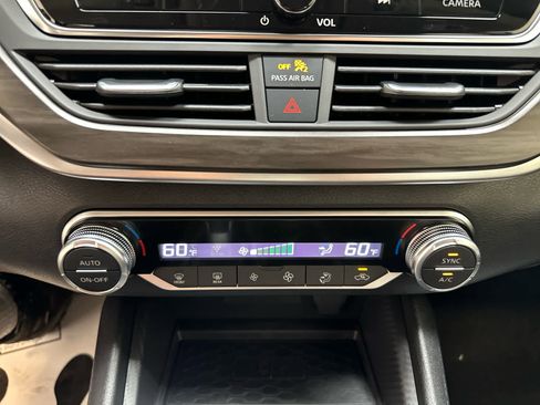 New 2025 Nissan Altima 2.5 SV image 19