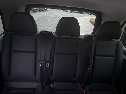 Used 2023 Mercedes-Benz Metris Passenger image 21
