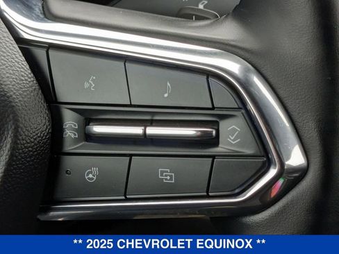 Used 2025 Chevrolet Equinox LT image 20