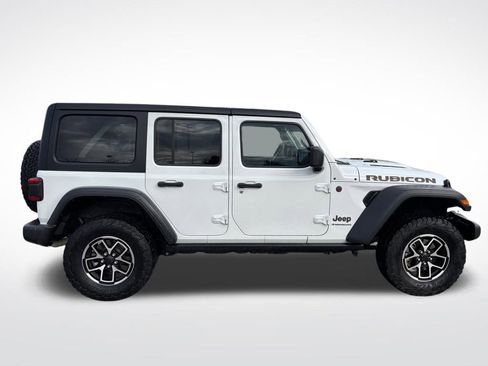 Used 2024 Jeep Wrangler Unlimited Rubicon image 9