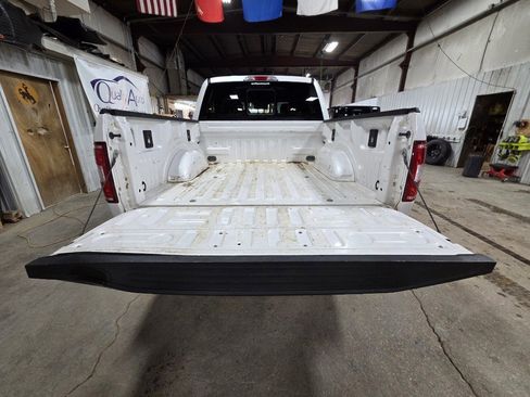 Used 2019 Ford F150 Lariat w/ FX4 Off-Road Package image 3