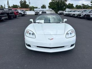 Used 2007 Chevrolet Corvette Coupe w/ Preferred Equipment Group video 2