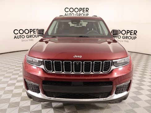 Used 2023 Jeep Grand Cherokee L Limited w/ Luxury Tech Group II image 10