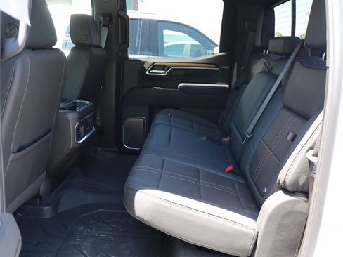 Used 2026 Chevrolet Silverado 1500 High Country w/ High Country Premium Package AWD/4WD image 44