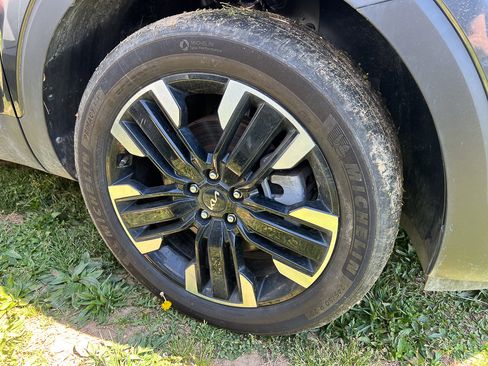 Used 2024 Kia Telluride SX AWD/4WD image 6