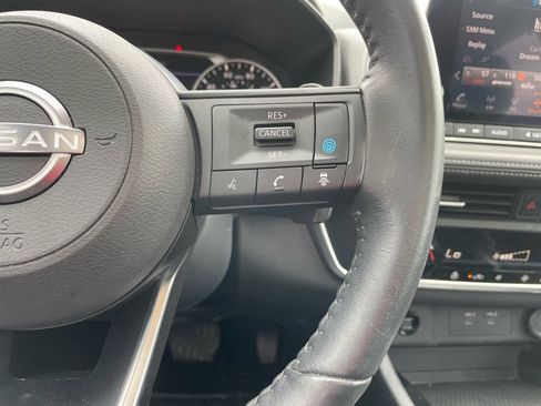 Certified 2024 Nissan Rogue SV w/ SV Premium Package image 15