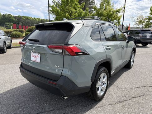Used 2021 Toyota RAV4 XLE image 25