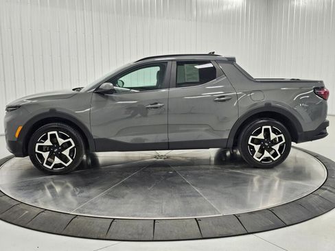 Used 2022 Hyundai Santa Cruz Limited AWD/4WD image 2