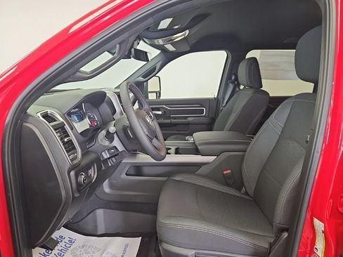 New 2026 RAM 2500 Big Horn AWD/4WD image 3