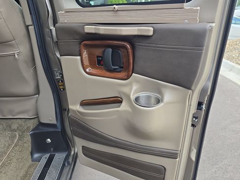 Used 2020 Chevrolet Express 2500 w/ Enhanced Convenience Package RWD image 27