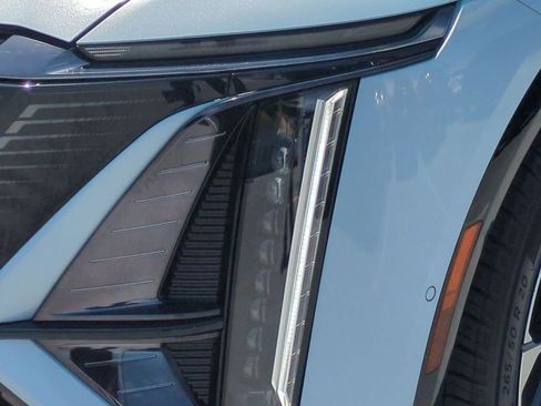 Certified 2026 Cadillac Lyriq Sport AWD/4WD image 25