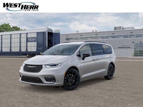 New 2026 Chrysler Pacifica Select image 1