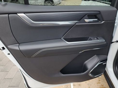 New 2026 GMC Acadia Elevation image 42