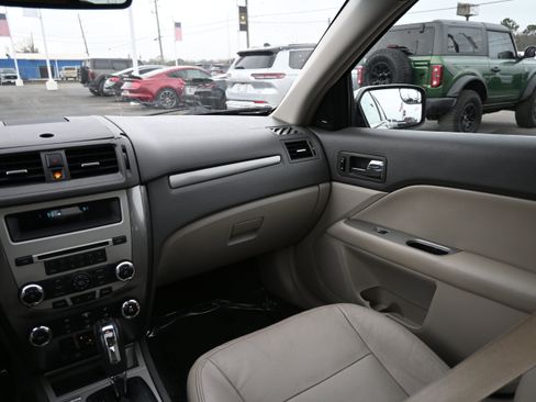 Used 2012 Ford Fusion SEL image 25