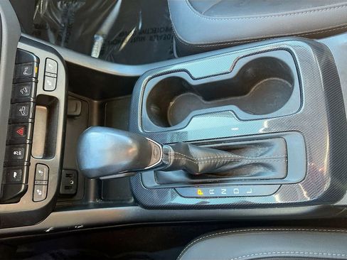 Used 2022 Chevrolet Colorado Z71 image 17