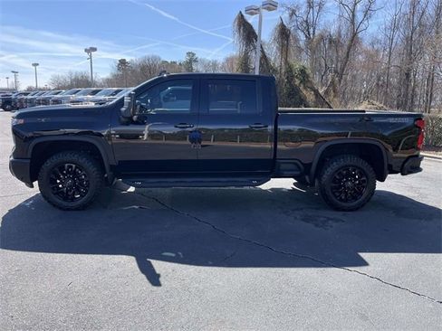 Used 2026 Chevrolet Silverado 2500 LTZ w/ LTZ Plus Package image 32
