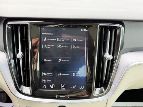 Used 2020 Volvo S60 T5 Momentum w/ Protection Package image 64