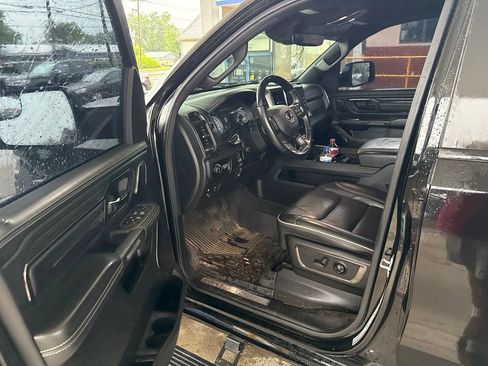 Used 2022 RAM 1500 Limited w/ Night Edition AWD/4WD image 5