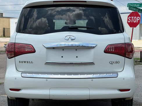 Used 2017 INFINITI QX80 2WD w/ Driver Assistance Package image 6