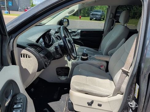 Used 2012 Dodge Grand Caravan Crew w/ Crew Value Pkg FWD image 2
