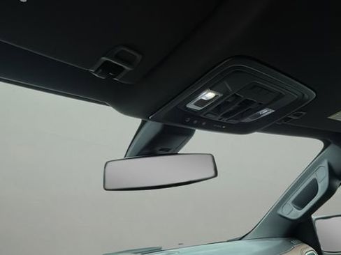 Used 2021 Chevrolet Silverado 1500 High Country image 28