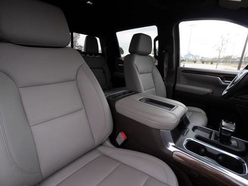 Used 2022 Chevrolet Silverado 1500 RST w/ Convenience Package II image 30