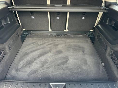 Used 2020 Mercedes-Benz GLB 250 image 17