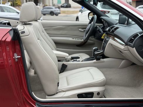 Used 2012 BMW 128i Convertible image 15