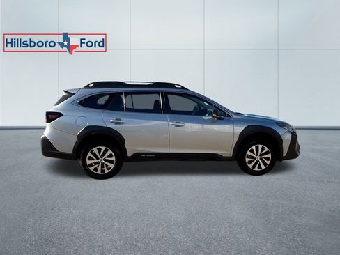 Used 2023 Subaru Outback 2.5i image 5