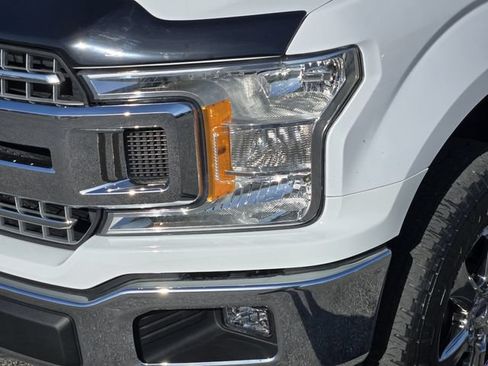 Used 2018 Ford F150 XLT w/ Equipment Group 302A Luxury AWD/4WD image 8