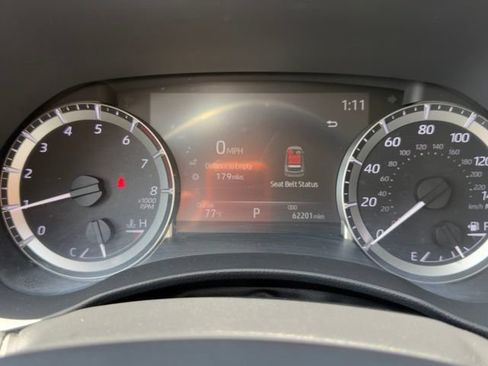 Used 2023 Toyota Highlander LE FWD image 19