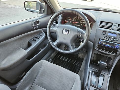 Used 2005 Honda Accord LX image 15
