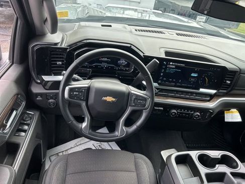 Used 2025 Chevrolet Silverado 2500 LT w/ Convenience Package AWD/4WD image 27