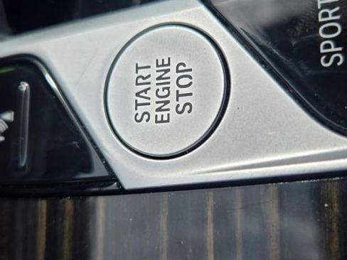 Used 2025 BMW X7 xDrive40i AWD/4WD image 21