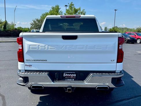 Used 2022 Chevrolet Silverado 1500 LT w/ Z71 Off-Road Package AWD/4WD image 6