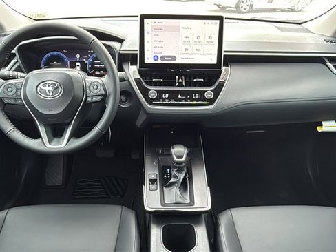 New 2026 Toyota Corolla Cross XLE image 18