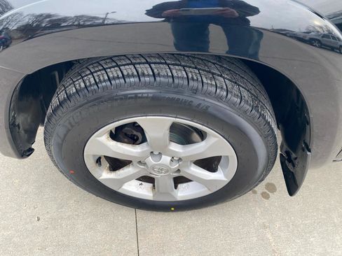 Used 2010 Toyota RAV4 Limited image 9