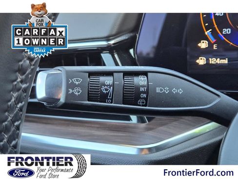 Used 2025 Chevrolet Tahoe LT RWD image 19