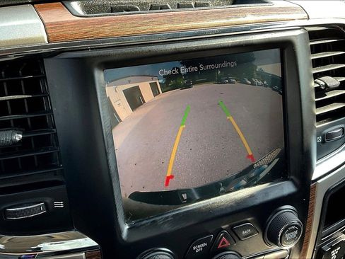 Used 2016 RAM 1500 Laramie image 17