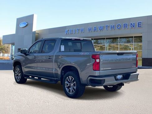 Used 2022 Chevrolet Silverado 1500 RST w/ Convenience Package II image 4