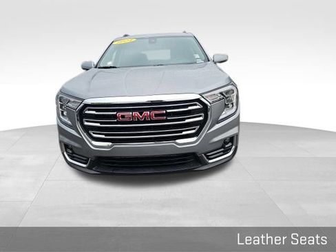 Used 2024 GMC Terrain SLT FWD image 7