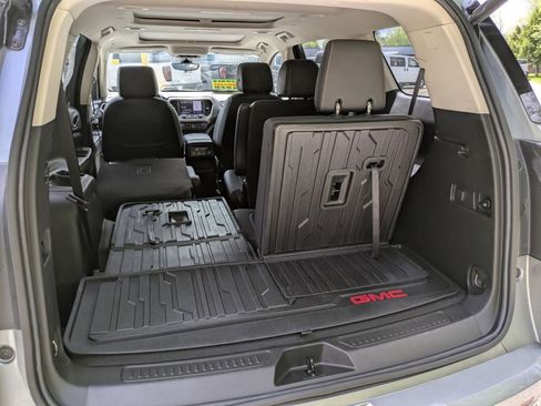 Certified 2023 GMC Acadia Denali w/ Denali Ultimate Package AWD/4WD image 35