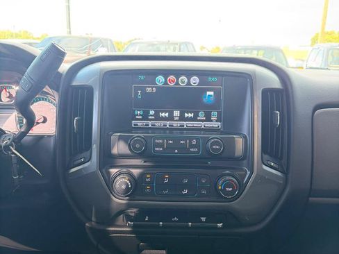 Used 2018 Chevrolet Silverado 2500 LT AWD/4WD image 13