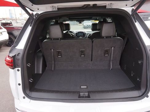 Used 2023 Chevrolet Traverse Premier image 8