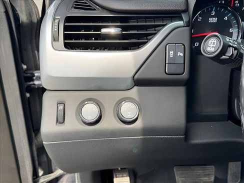 Used 2020 Chevrolet Tahoe LS image 19