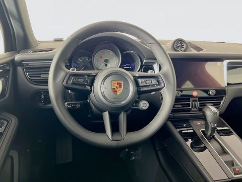 New 2026 Porsche Macan S image 25