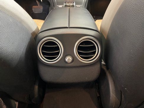 Used 2015 Mercedes-Benz C 300 4MATIC Sedan image 28